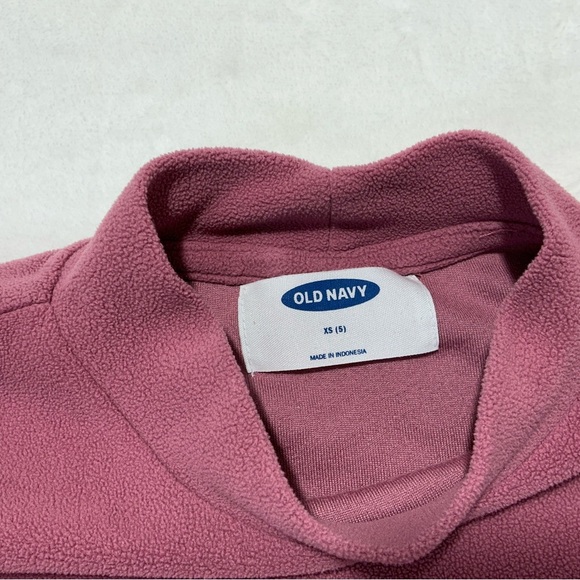 Old Navy Mauve Fleece Top - Picture 4 of 5